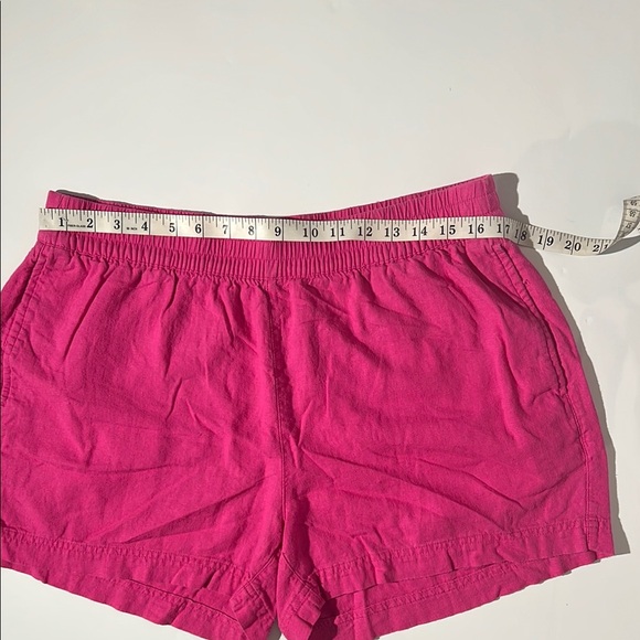 Old Navy Bright Pink Women's Athletic Shorts - Picture 4 of 7